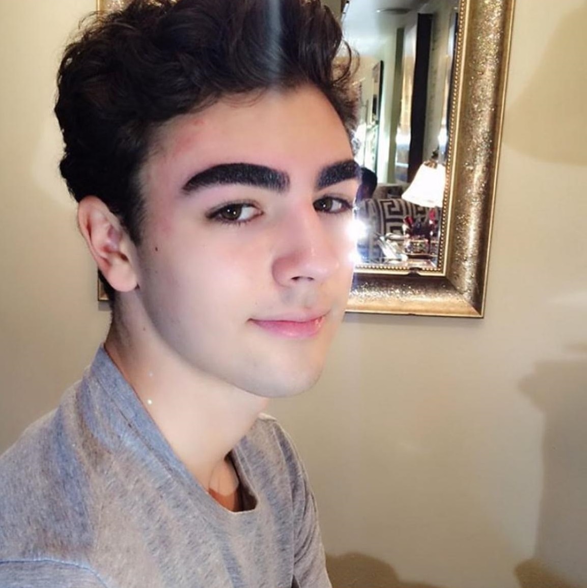 Eyebrow Threading Service